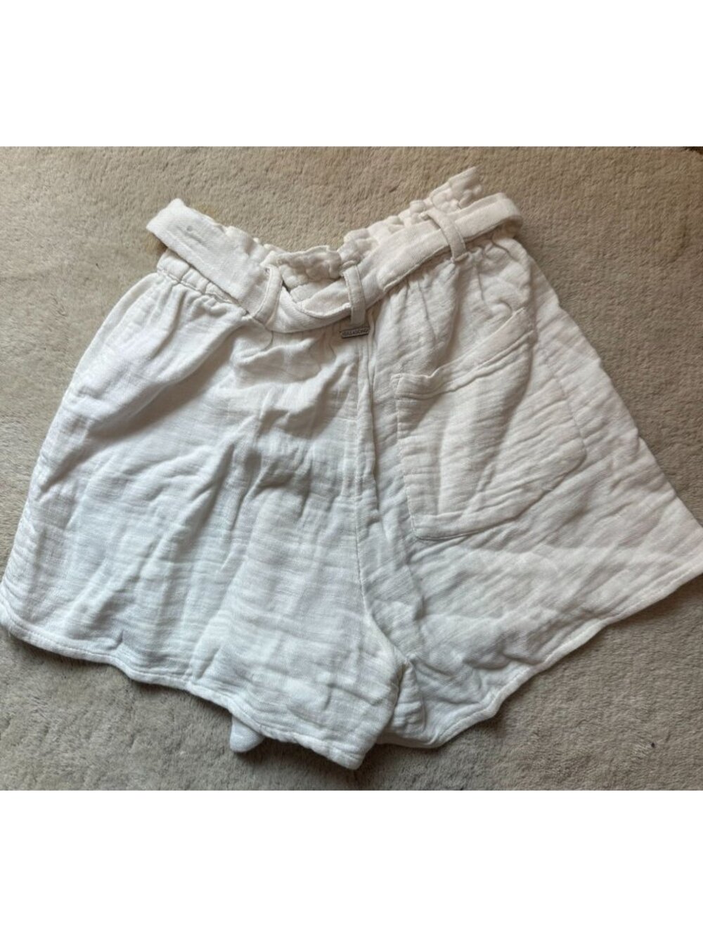 Billabong white elastic waist with belt shorts SMALL